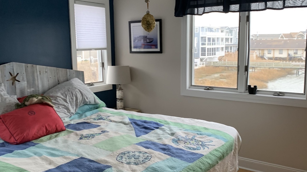 Photo of Bedroom in Townsend's Inlet