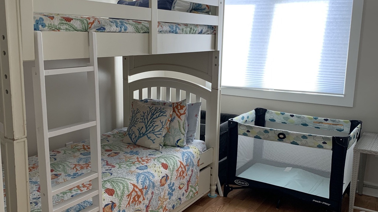 Photo of Bedroom in Townsend's Inlet