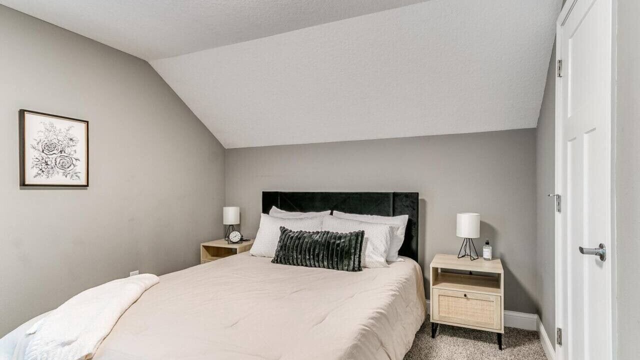 Photo of Bedroom in Des Moines