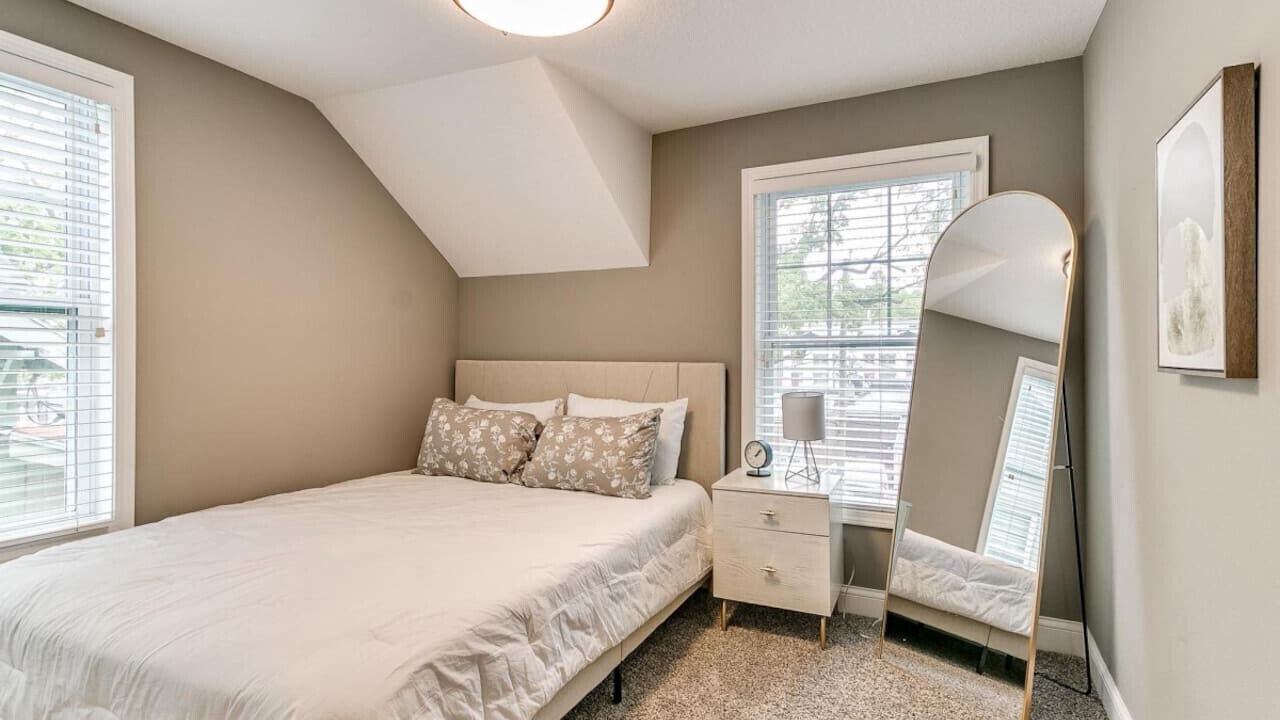 Photo of Bedroom in Des Moines