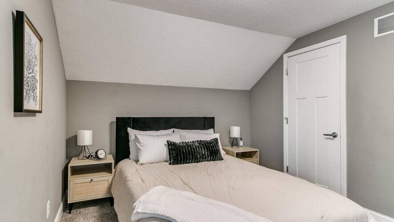 Photo of Bedroom in Des Moines