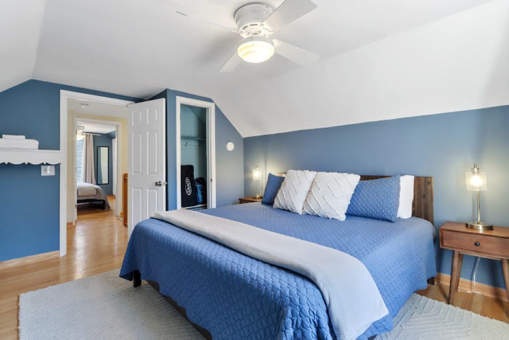 Photo of Bedroom in Country Club Estates