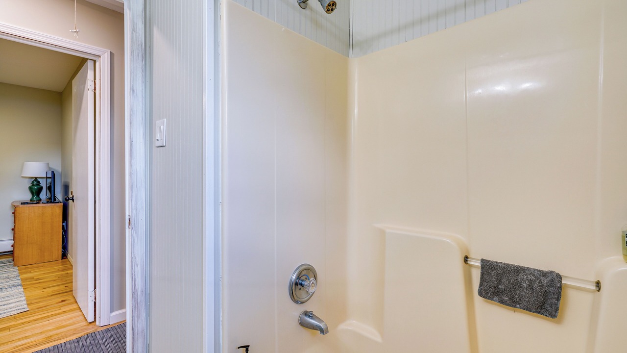 Photo of Bathroom in Mystic Island