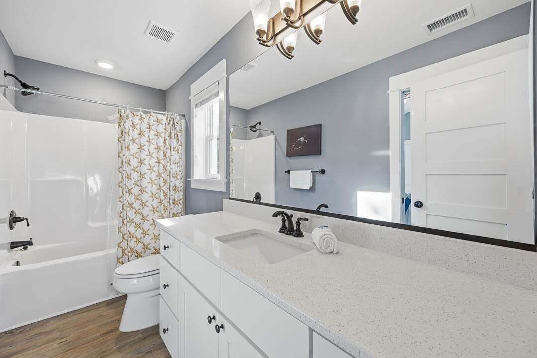 Photo of Bathroom in Monteray Shores