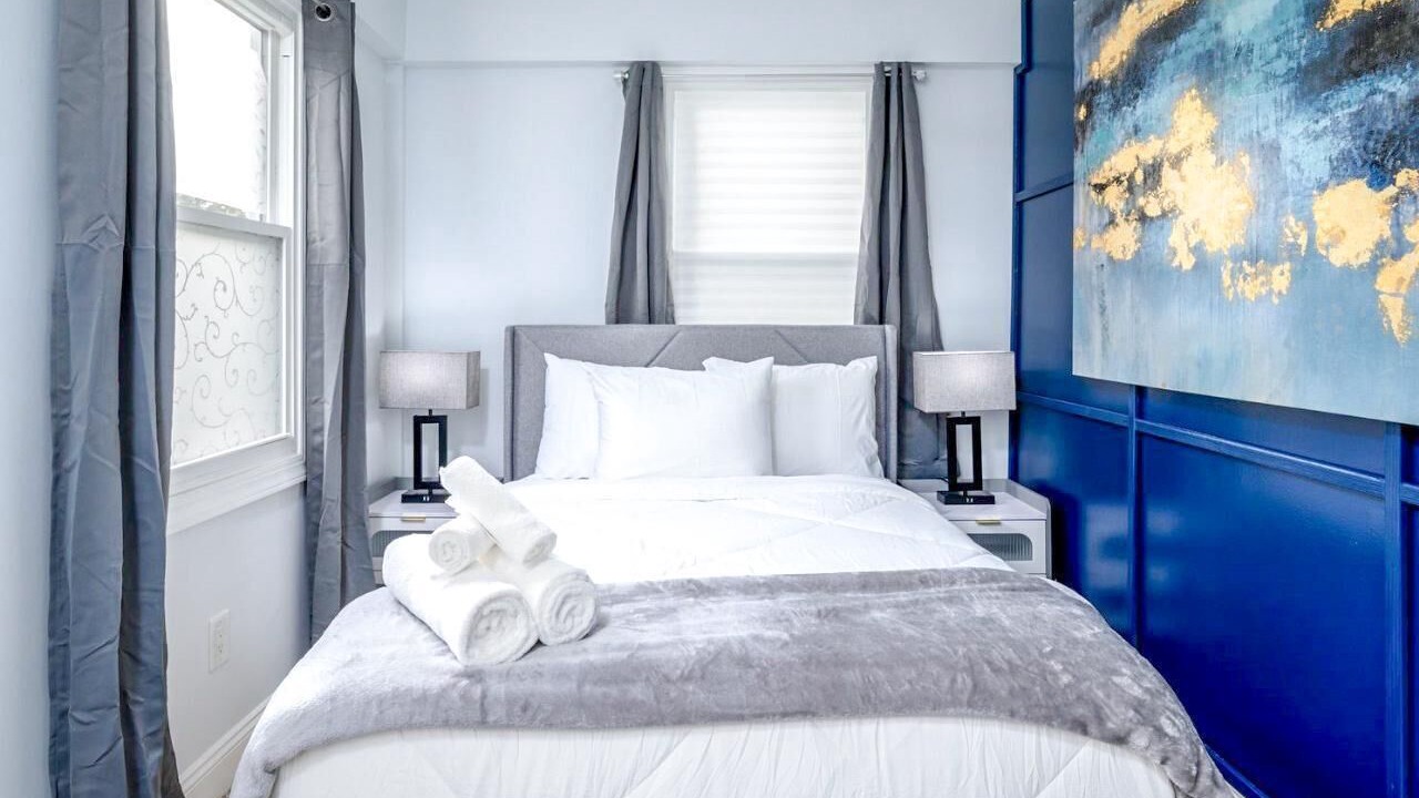 Photo of Bedroom in Mount Rainier