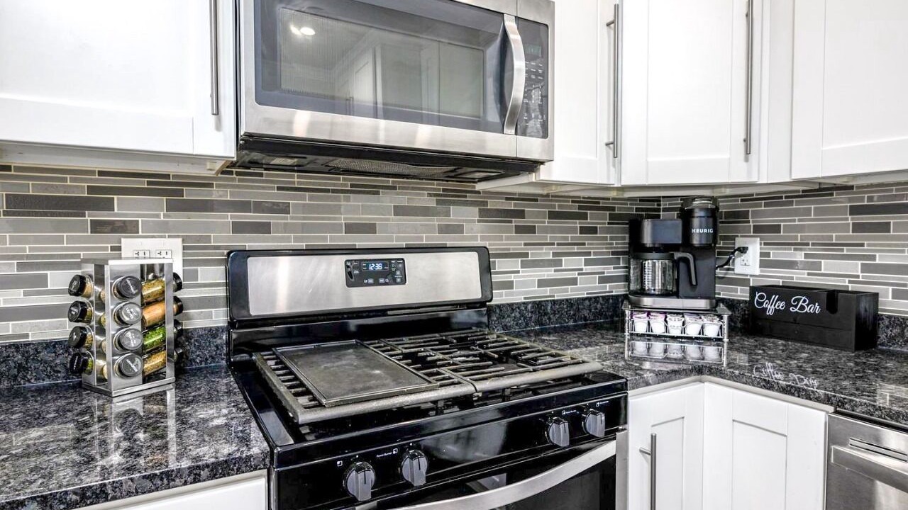Photo of Kitchen in Mount Rainier