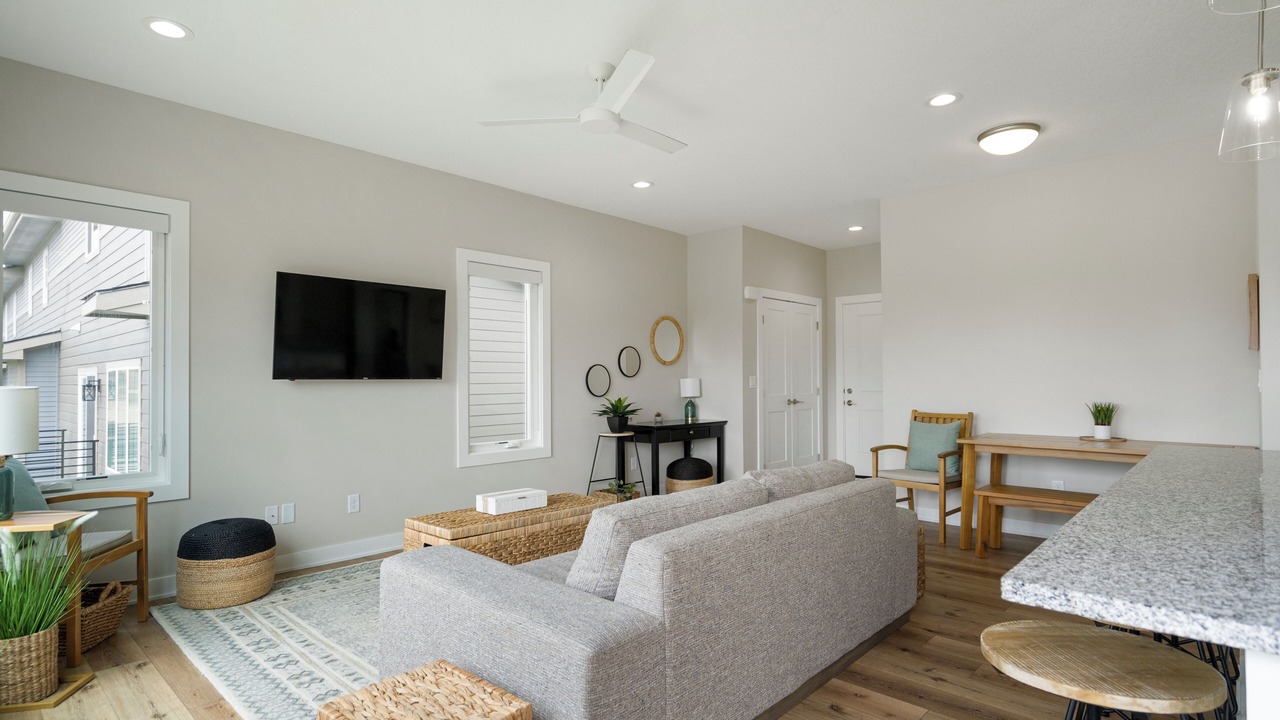 Photo of Livingroom in West Des Moines