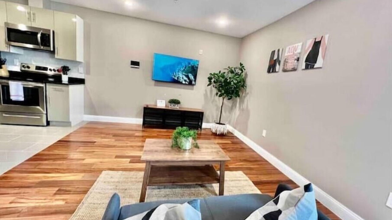 Photo of Livingroom in Logan Square