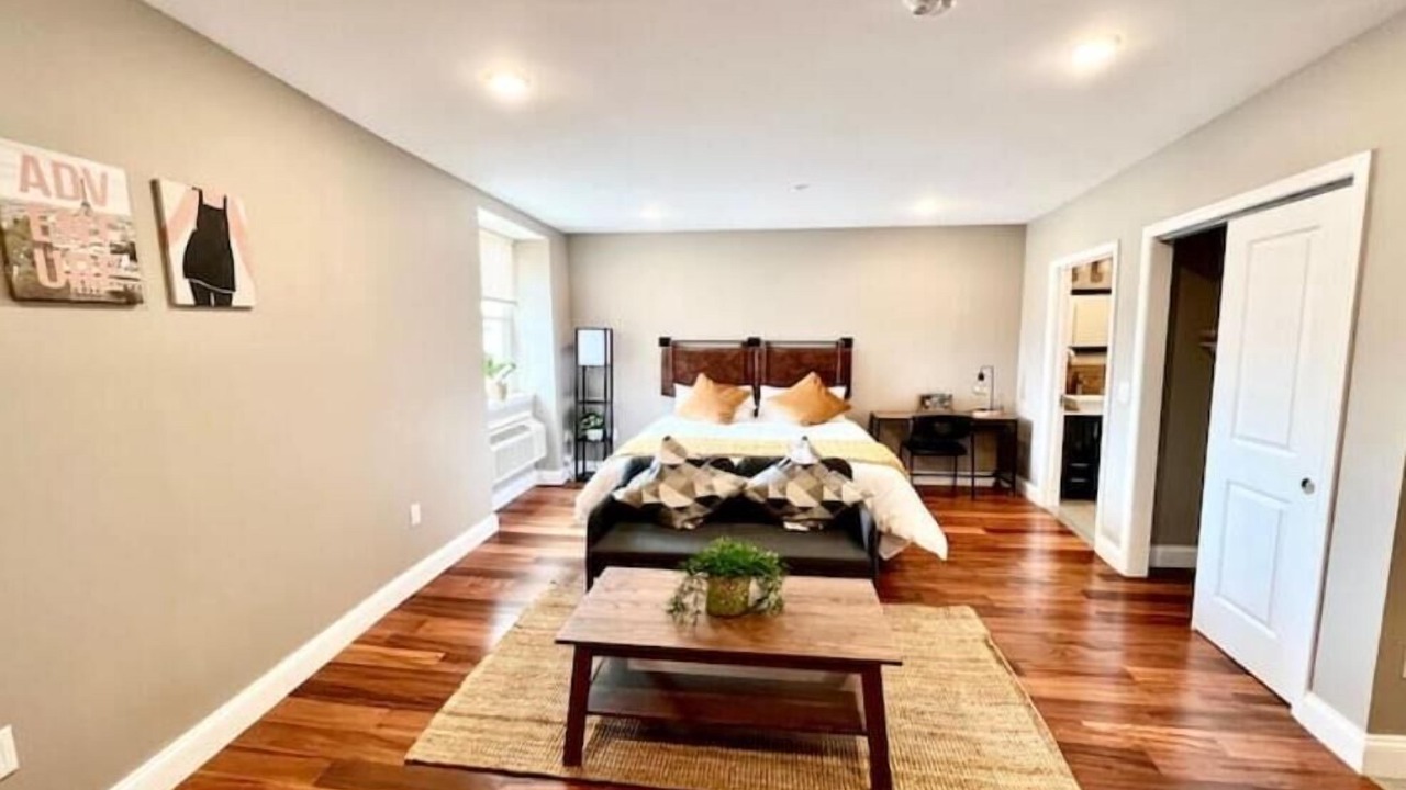 Photo of Bedroom in Logan Square