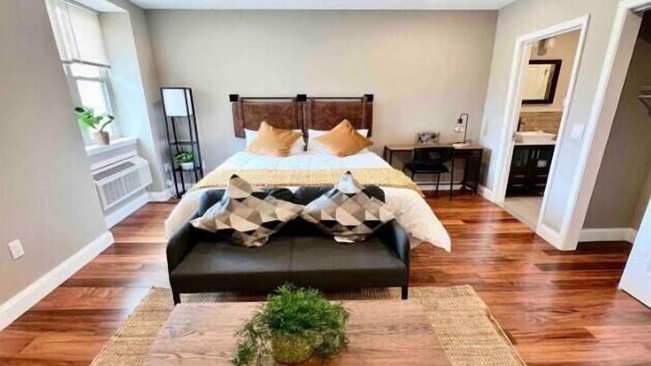Photo of Bedroom in Logan Square