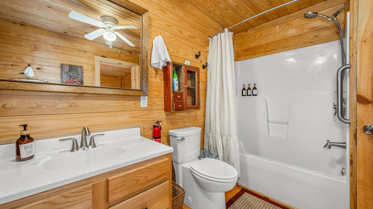 Photo of Bathroom in Mentone
