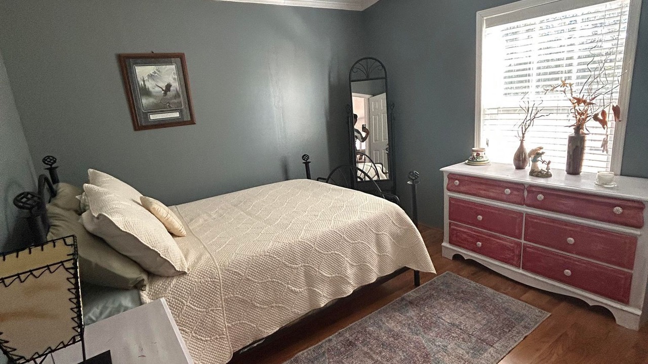 Photo of Bedroom in Lydia