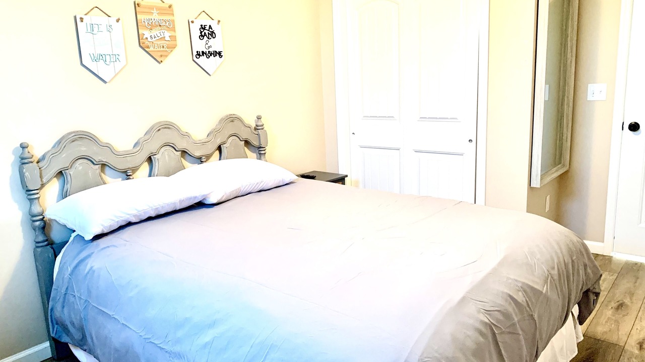 Photo of Bedroom in Seaside Heights
