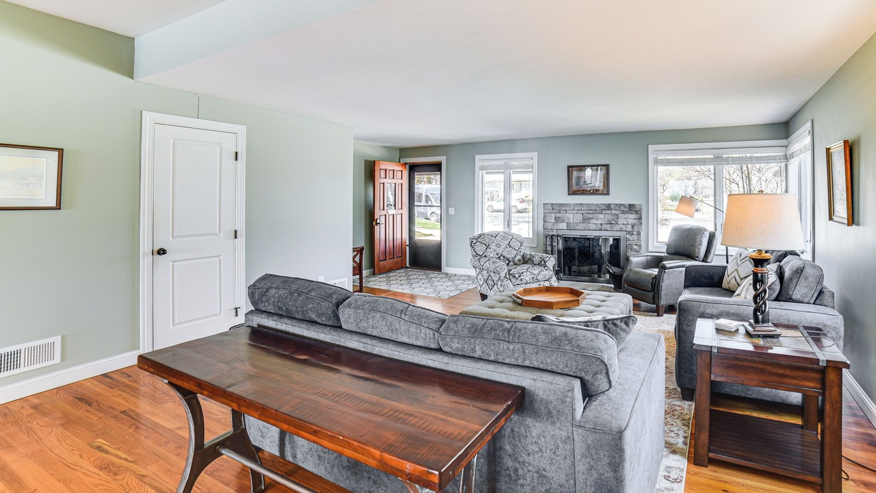 Photo of Livingroom in Yankton