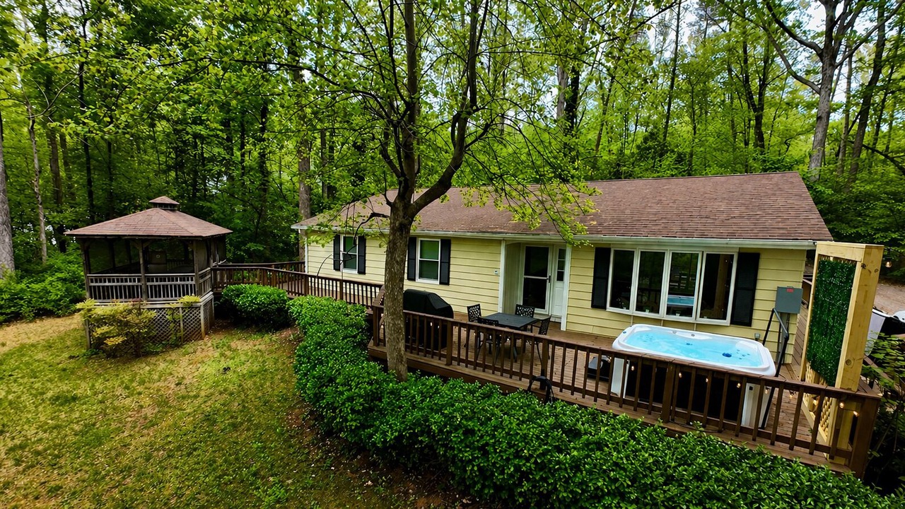Photo of Patio Balcony in Livingston
