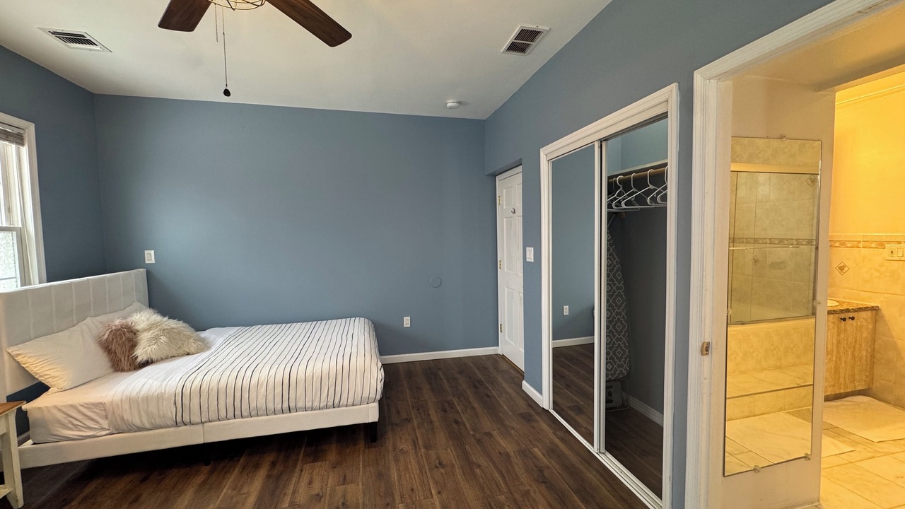 Photo of Bedroom in Keansburg