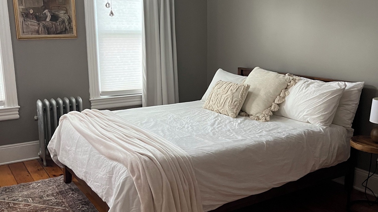 Photo of Bedroom in South Amboy