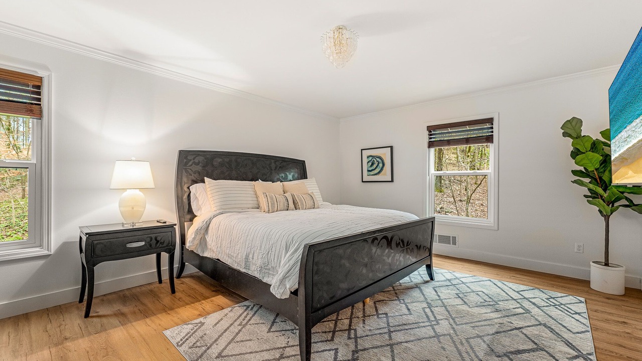 Photo of Bedroom in Roswell