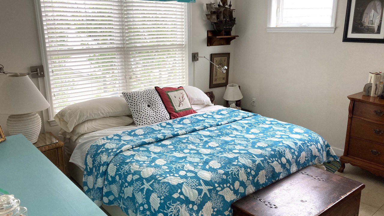 Photo of Bedroom in Dover Beaches North