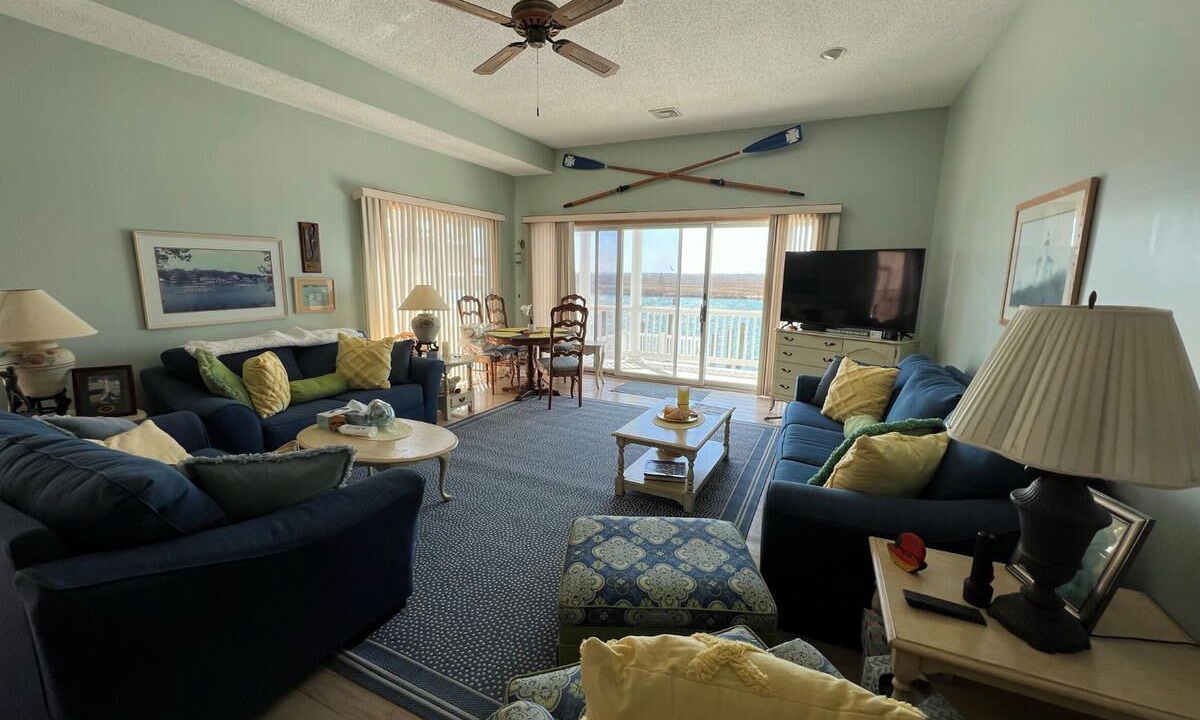 Photo of Livingroom in Dennisville