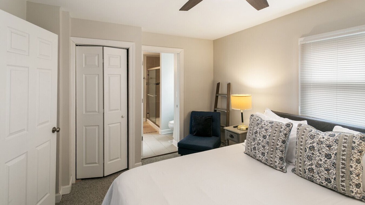 Photo of Bedroom in Libertyville