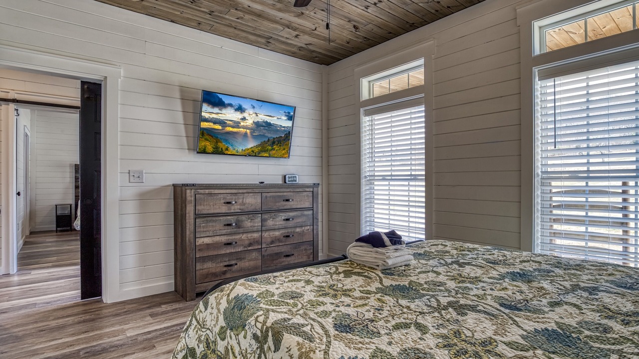 Photo of Bedroom in Kodak