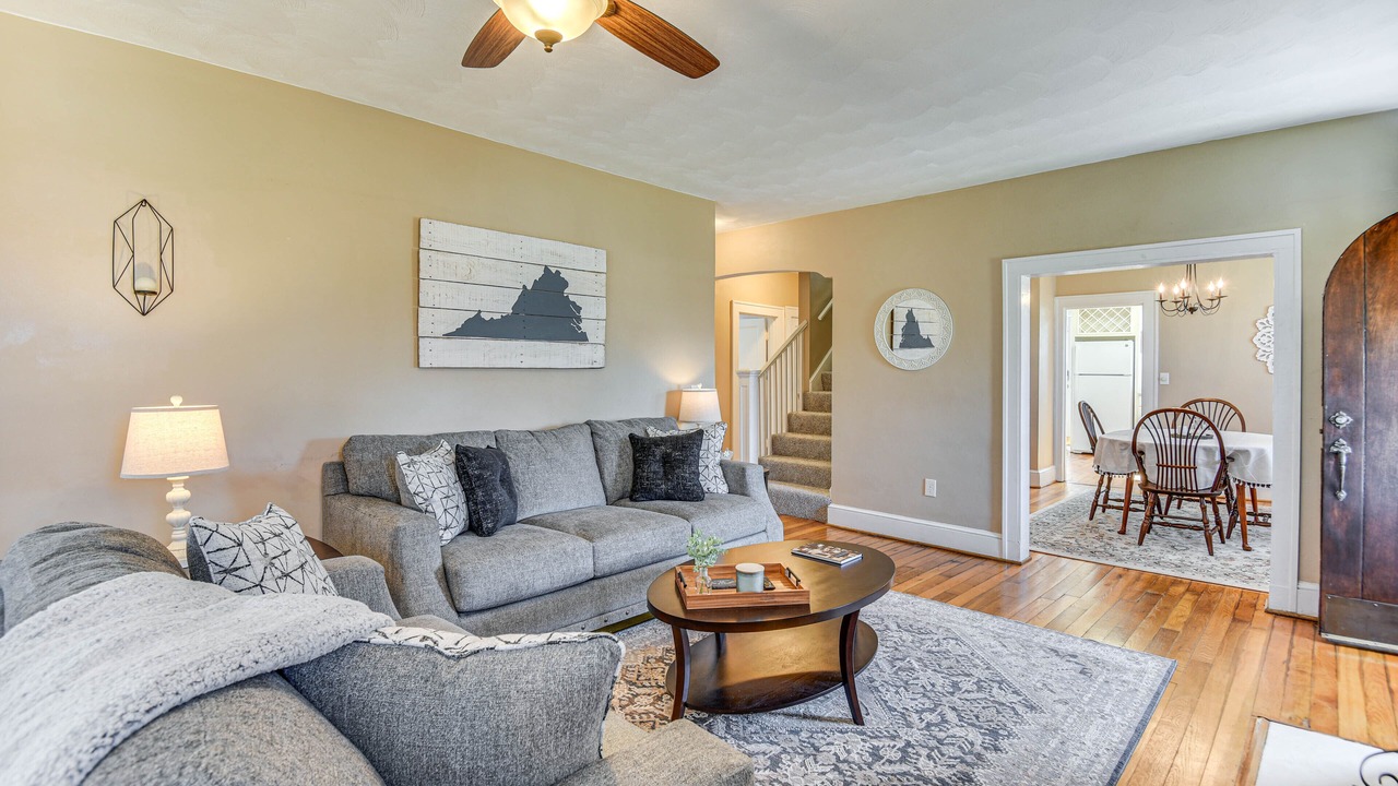 Photo of Livingroom in Smithfield