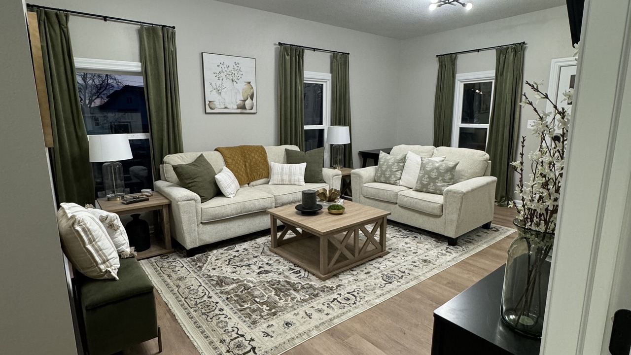 Photo of Livingroom in Creston