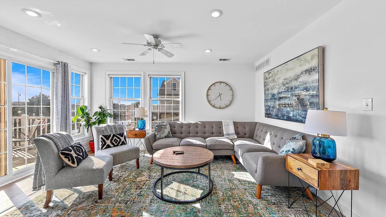 Photo of Livingroom in Mystic Island