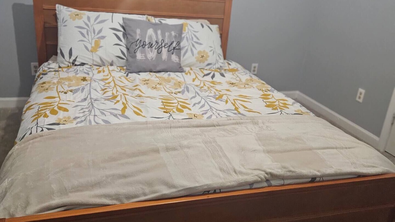 Photo of Bedroom in Elizabeth City