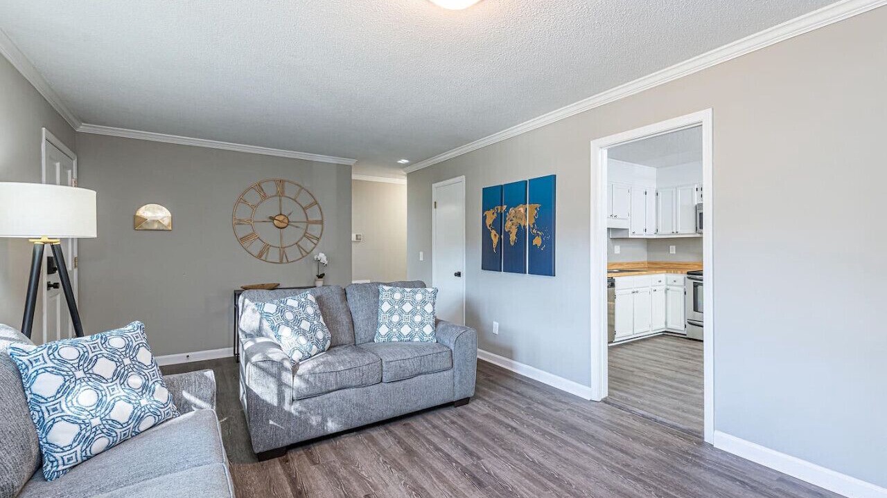 Photo of Livingroom in North Raleigh