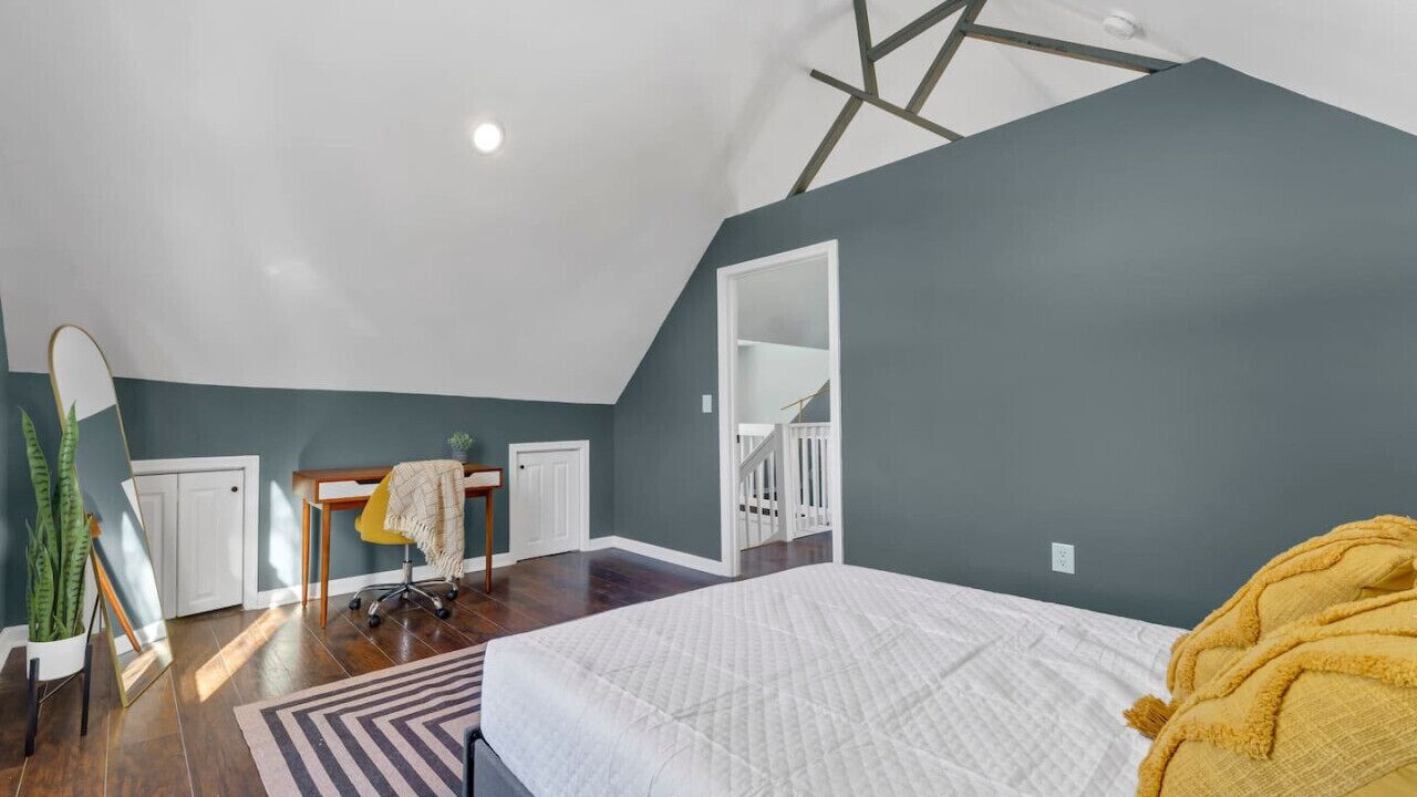 Photo of Bedroom in Woodridge