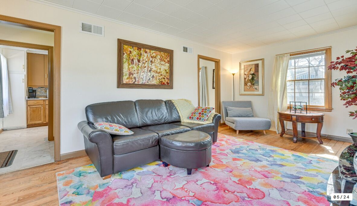 Photo of Livingroom in Ames
