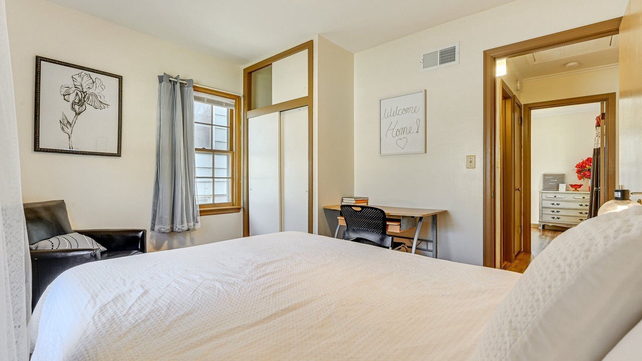 Photo of Bedroom in Ames