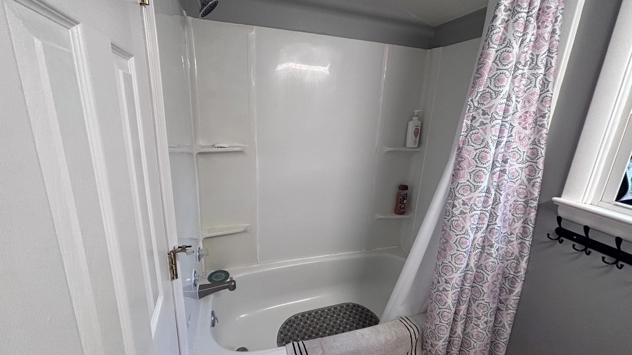 Photo of Bathroom in Keymar