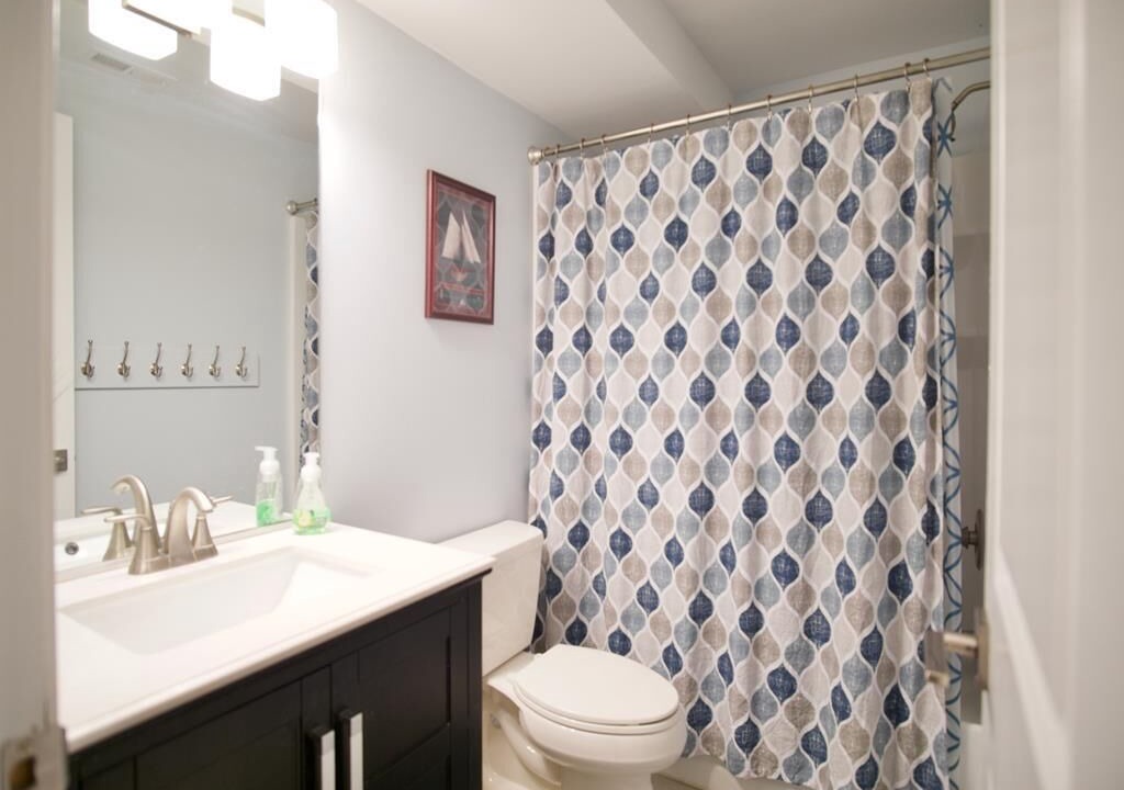 Photo of Bathroom in Townsend's Inlet
