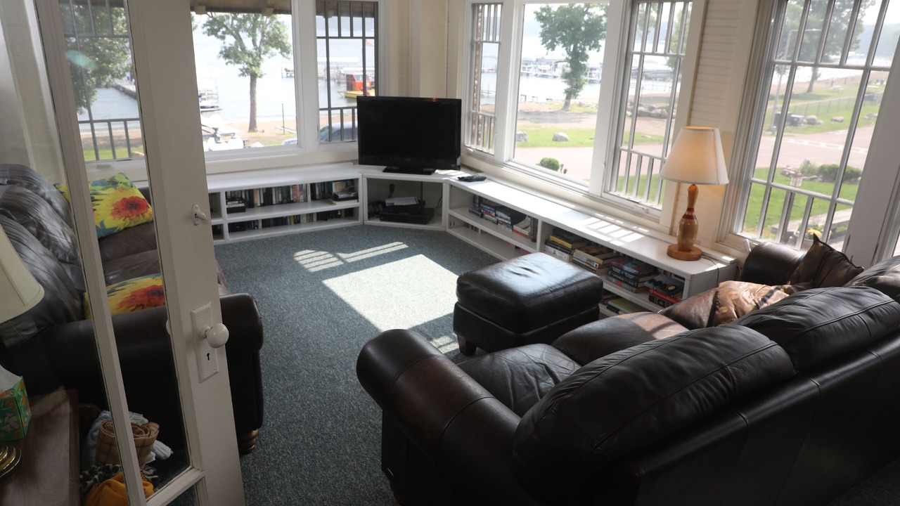 Photo of Livingroom in West Okoboji