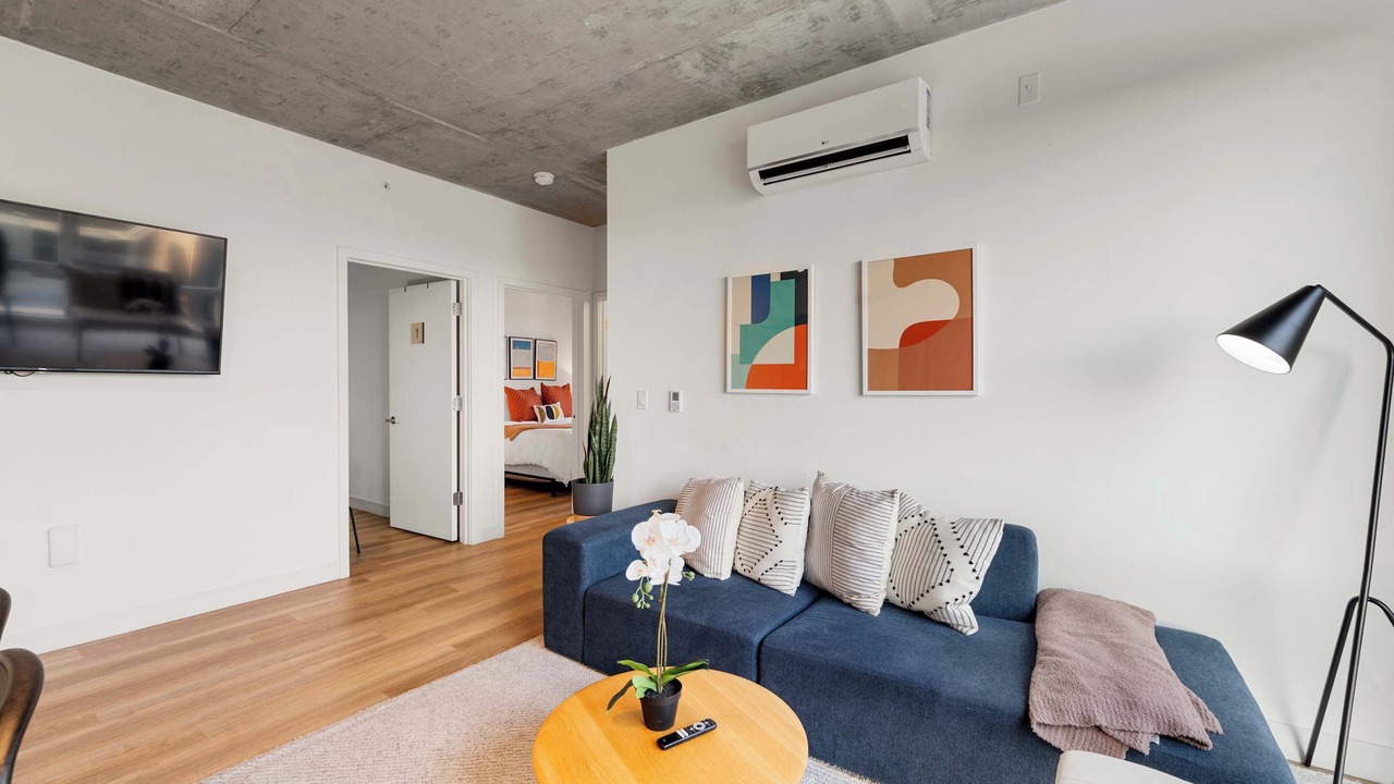 Photo of Livingroom in River North