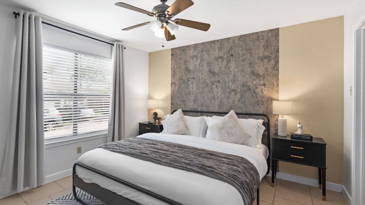 Photo of Bedroom in McNeil