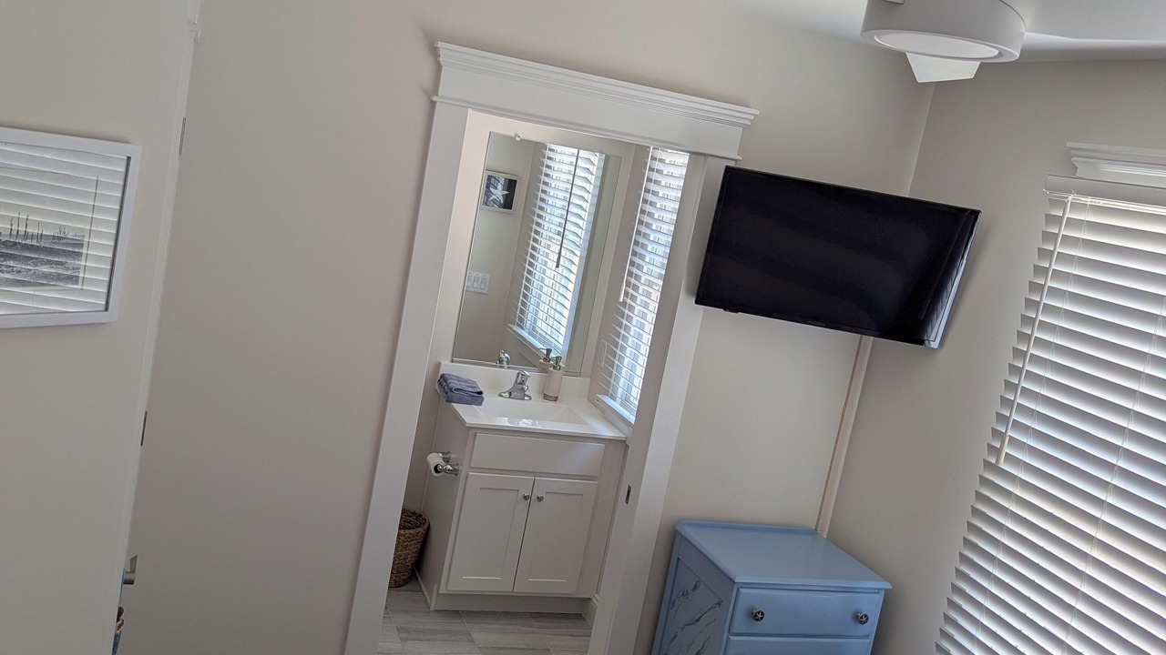 Photo of Bedroom in Mantoloking