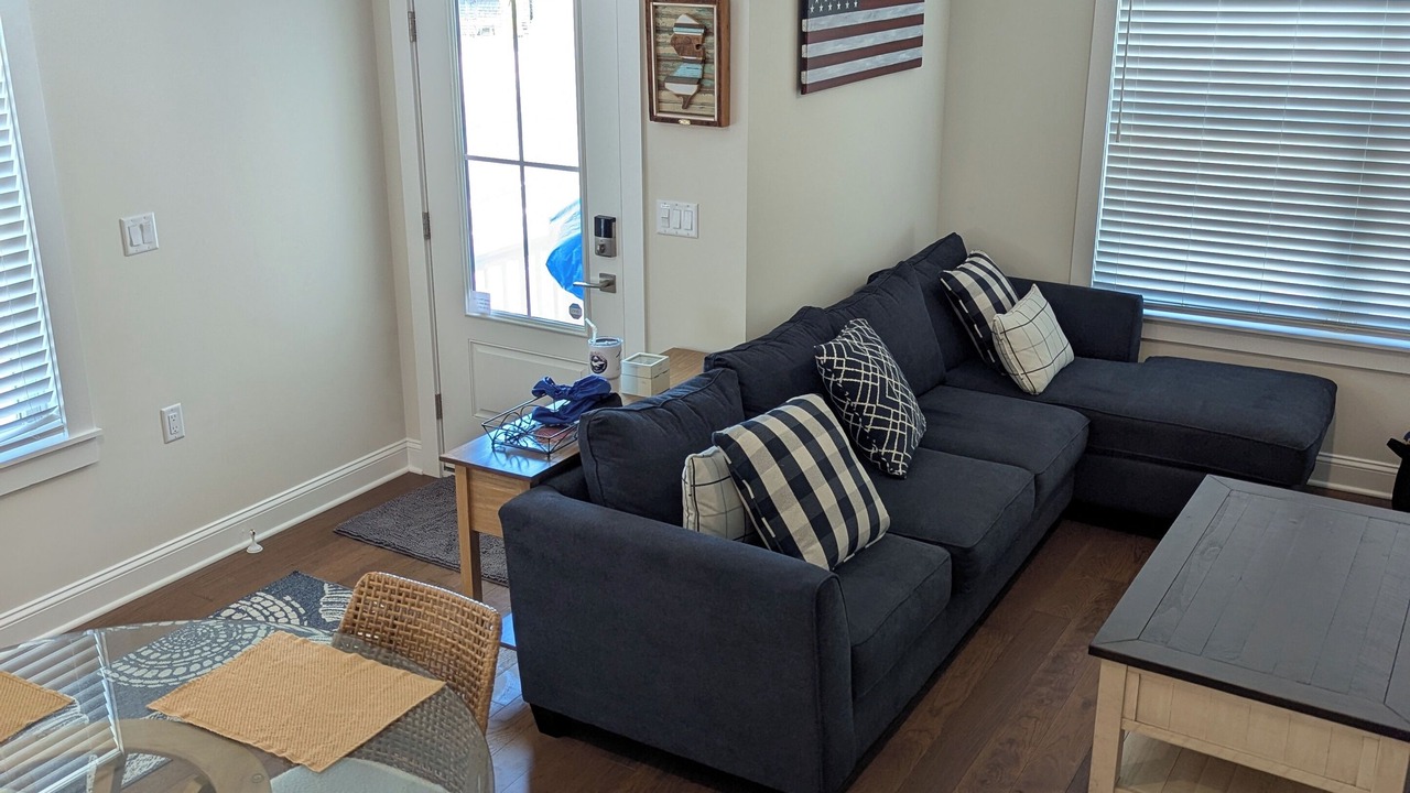 Photo of Livingroom in Mantoloking