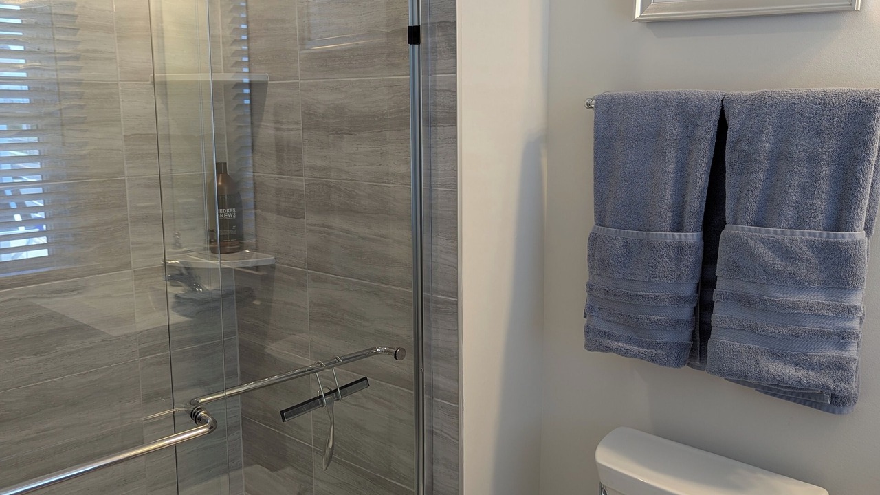 Photo of Bathroom in Mantoloking