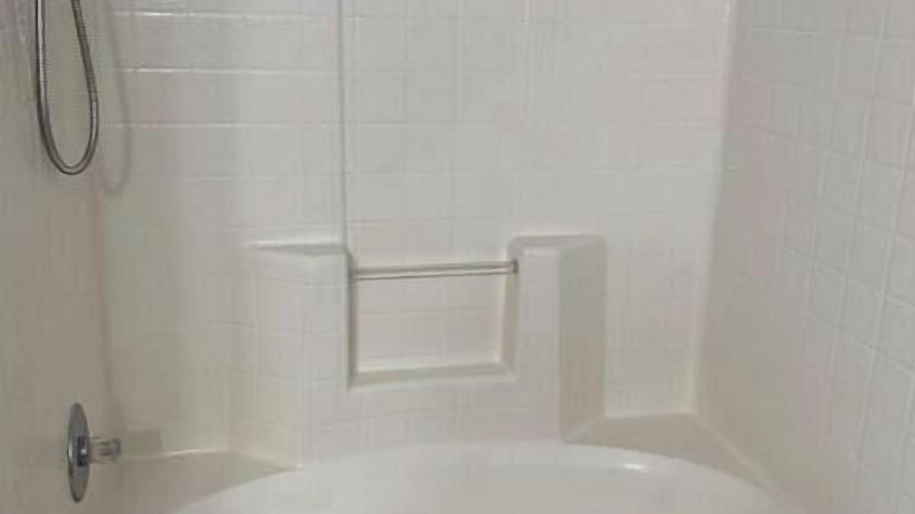 Photo of Bathroom in Dalzell