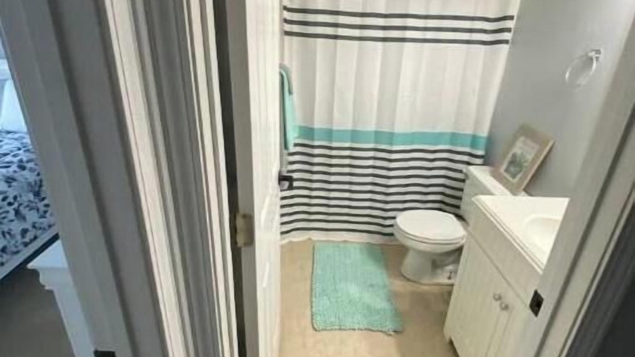 Photo of Bathroom in Dalzell