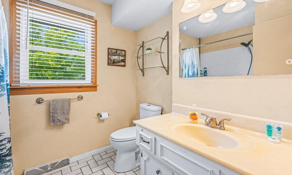 Photo of Bathroom in South Central Omaha