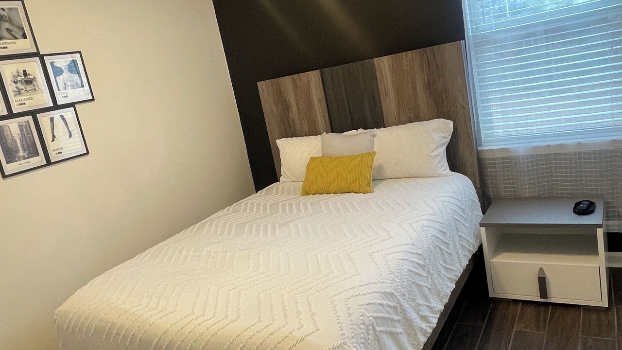 Photo of Bedroom in LaGrange