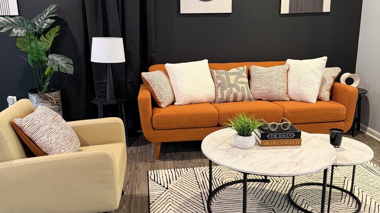 Photo of Livingroom in Brooklyn Park