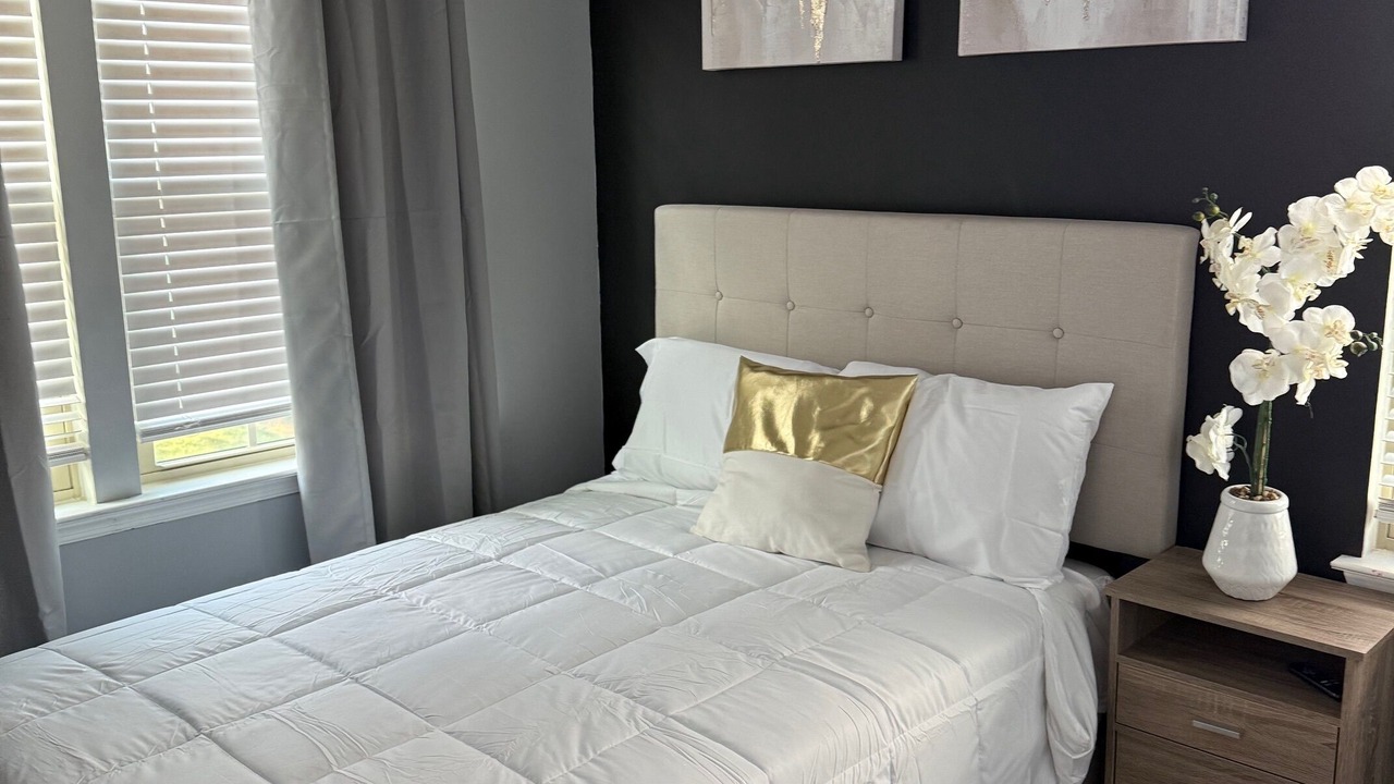 Photo of Bedroom in Brooklyn Park