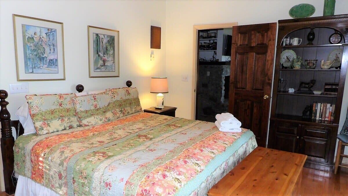 Photo of Bedroom in Charter Hills