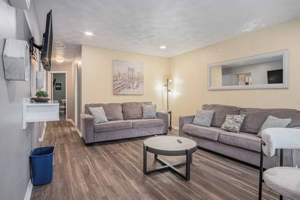 Photo of Livingroom in North Central Omaha